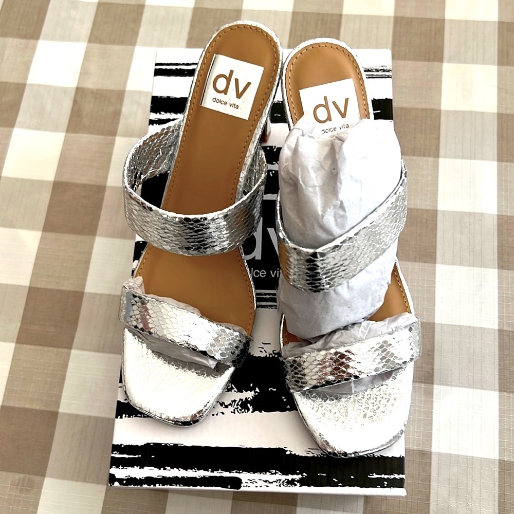 DV/ Dolce Vita/ Heels/ Silver